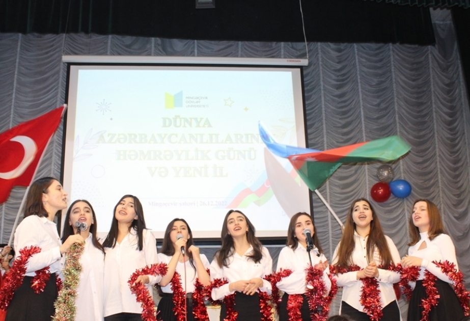 Mingəçevir Dövlət Universitetinin tələbələri bayramı birgə qeyd ediblər