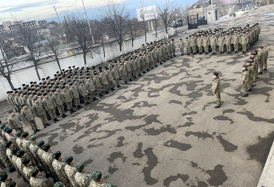 El Jefe del Estado Mayor General del Ejército de Azerbaiyán visita las unidades militares estacionadas en los territorios liberados