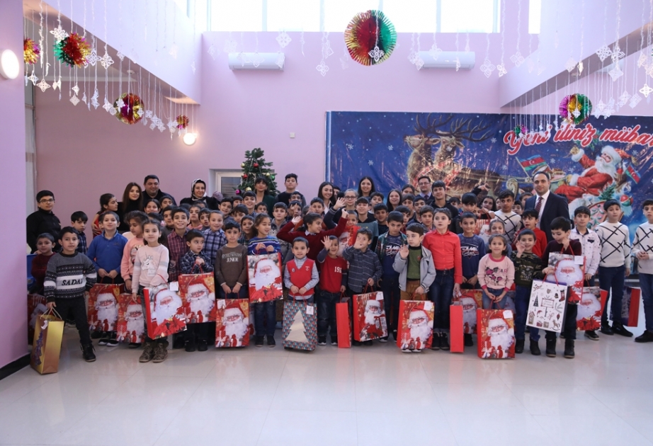 İqtisadiyyat Nazirliyinin kollektivi kimsəsiz uşaqları sevindirib