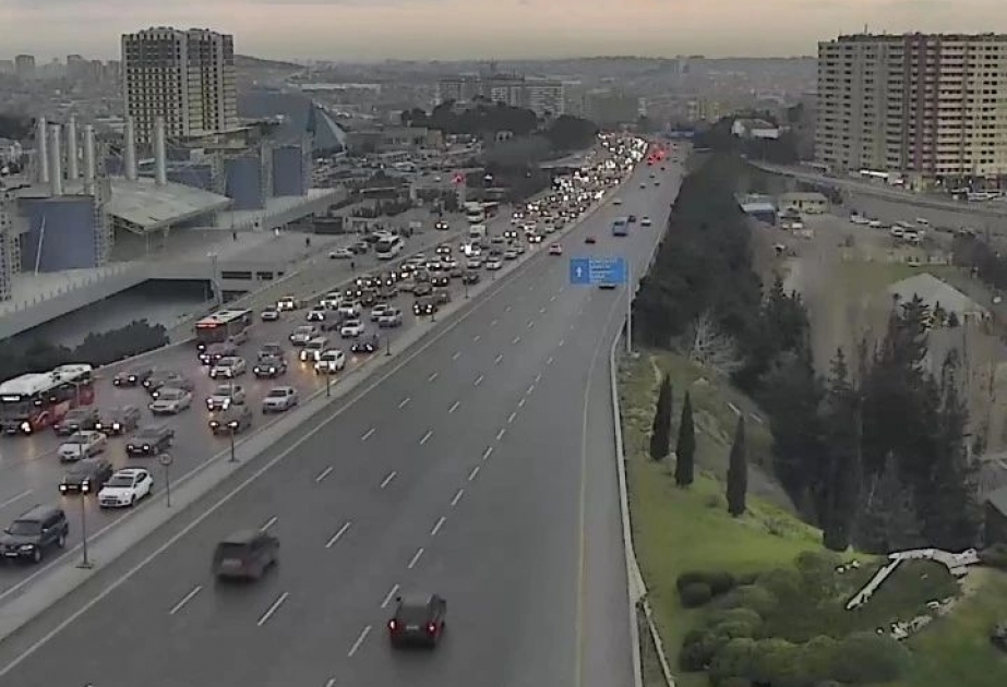 Hazırda paytaxtımızda sıxlıq müşahidə edilən yollar - SİYAHI