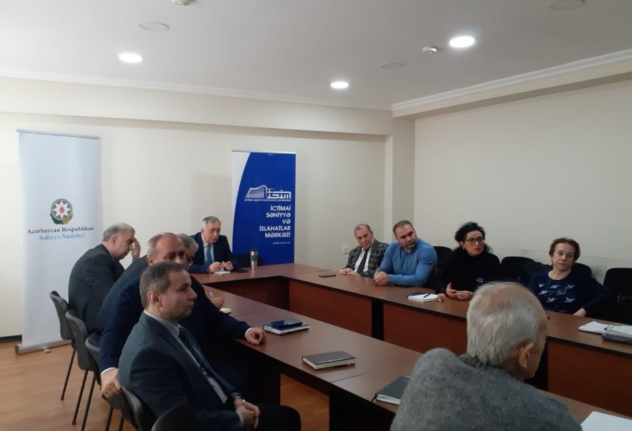 İSİM 200 məktəblinin iştirakı ilə sağlamlıq biliklərinə dair sorğu keçirib