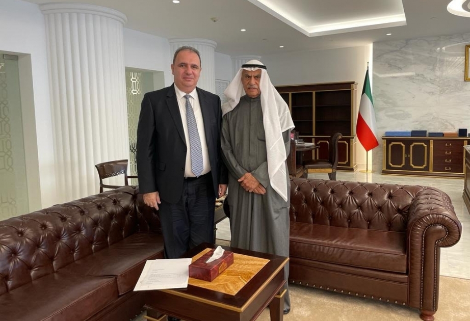 سفير أذربيجان يلتقي رئيس مجلس الأمة الكويتي