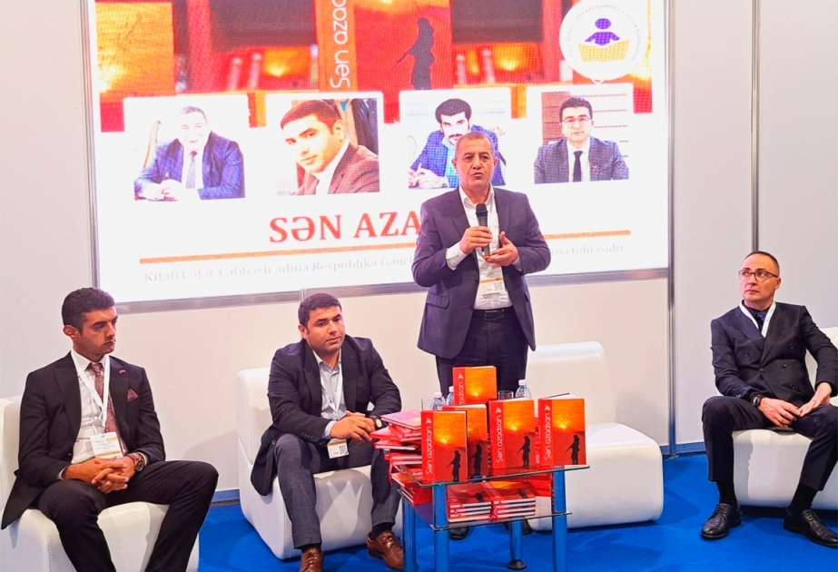 Gənclər Kitabxanasında Dünya Azərbaycanlılarının Həmrəyliyi Gününə həsr edilmiş tədbir keçirilib