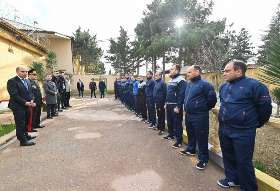 Cəzaçəkmə müəssisəsində yeni quraşdırılmış basketbol lövhəsi istifadəyə verilib