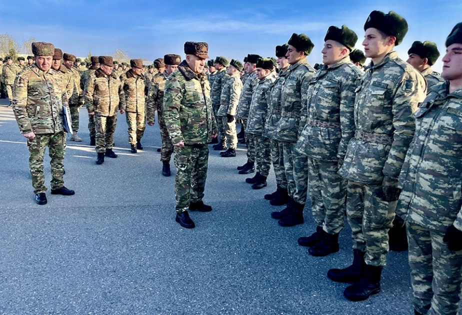 Azad edilmiş ərazilərdə hərbi qulluqçuların xidməti-döyüş fəaliyyətinin təşkili üçün zəruri şərait yaradılıb