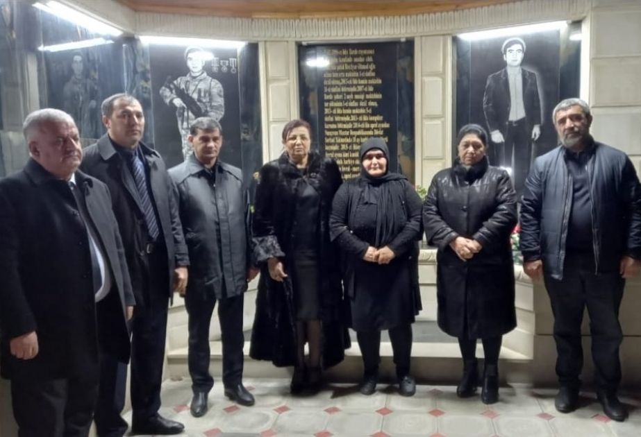 YAP Bərdə rayon təşkilatının üzvləri şəhid Şövqi İsmayılzadənin ailəsinə baş çəkiblər