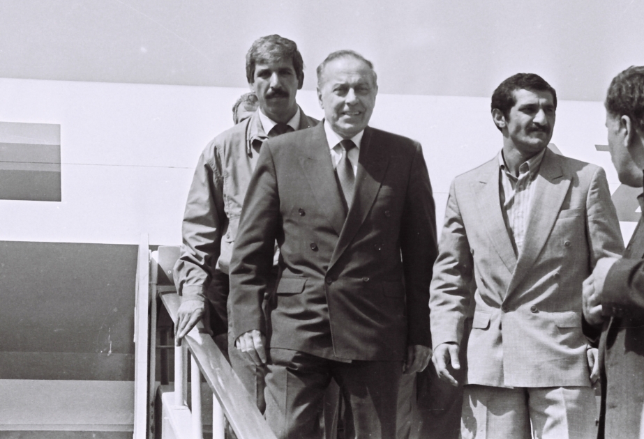 Moments of life given to the people: June-December, 1993