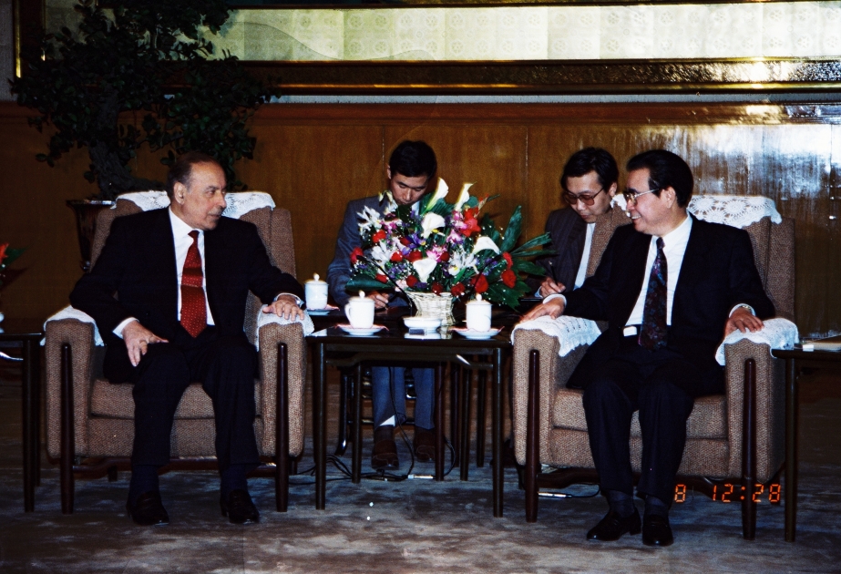 Moments of life given to the people: March 1994