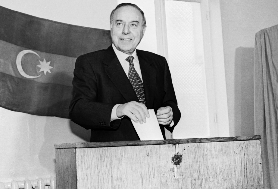 Moments of life given to the people: November 1995