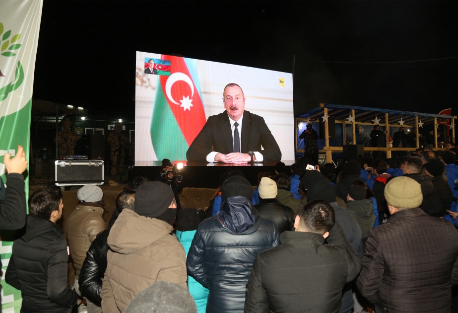 Laçın-Xankəndi yolundakı aksiyanın iştirakçıları Prezident İlham Əliyevin bayram təbrikini izləyiblər
