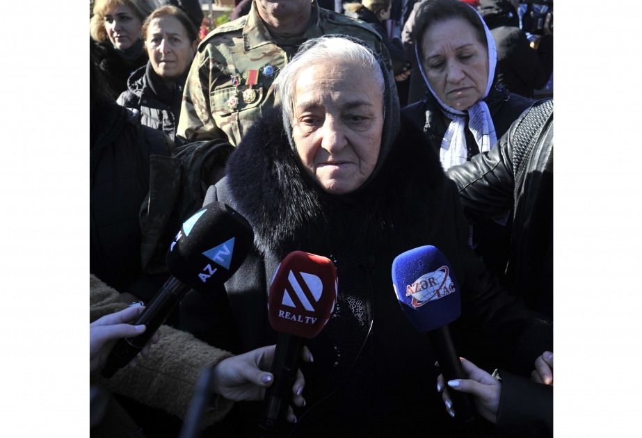 Самая Гашимова: Наш народ всегда будет чтить память Полада