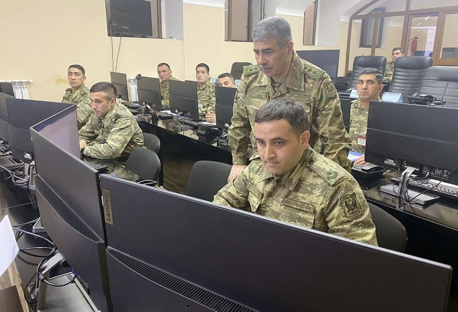 Azerbaijani defense minister visits Land Forces
