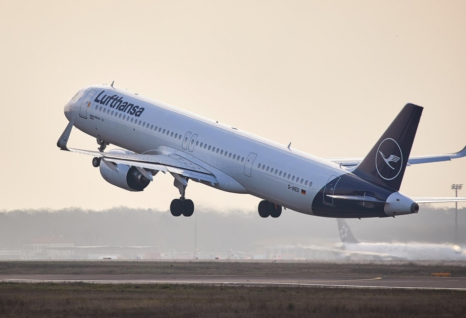 Пассажирский самолет, следовавший рейсом Франкфурт-Алматы-Астана, приземлился в аэропорту Баку