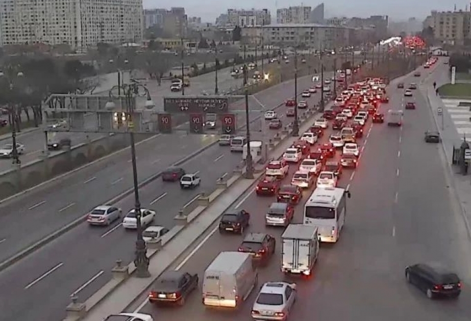 Hazırda paytaxtımızda sıxlıq müşahidə edilən yollar - SİYAHI