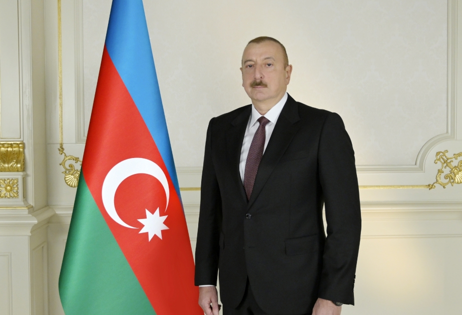 Le président Ilham Aliyev signe un décret sur l’augmentation du salaire minimum

