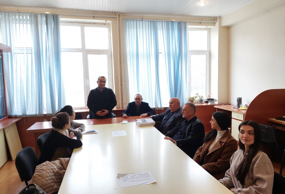 Филологи Бакинского госуниверситета обсудили тюркологию Финляндии