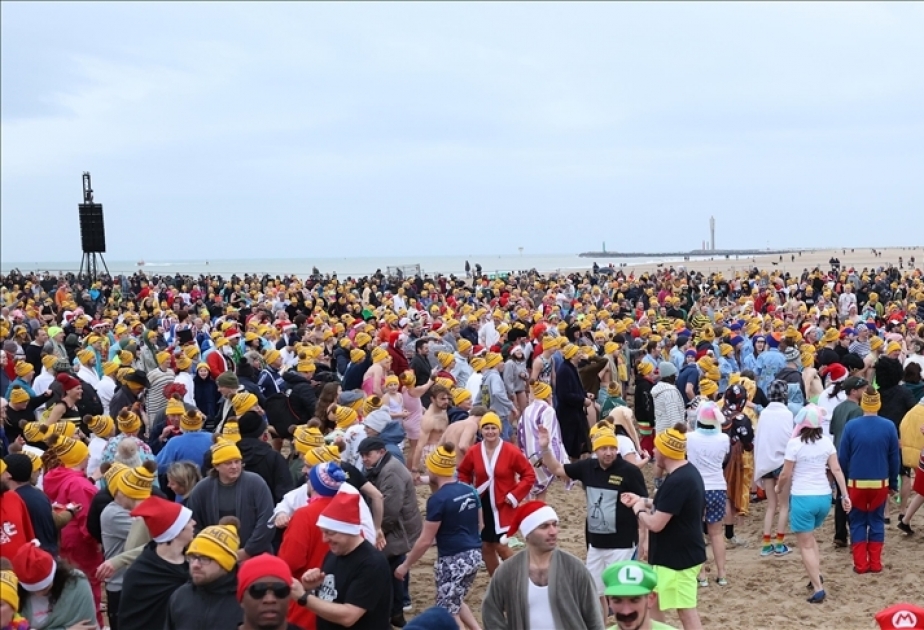 Thousands in Belgium participate in 'New Year's Dive'