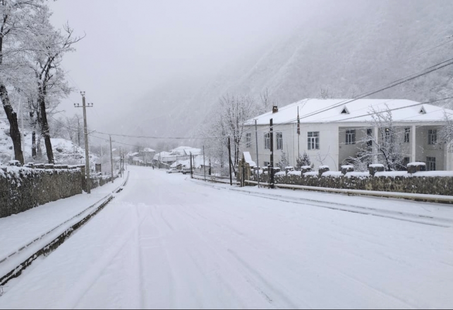 Qaxın İlisu kəndinə 15 santimetrədək qar yağıb