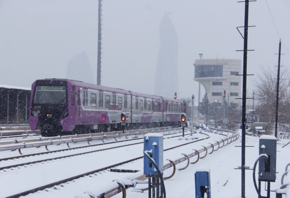 Bakı metropoliteni qarlı hava şəraitində normal iş rejimində çalışıb