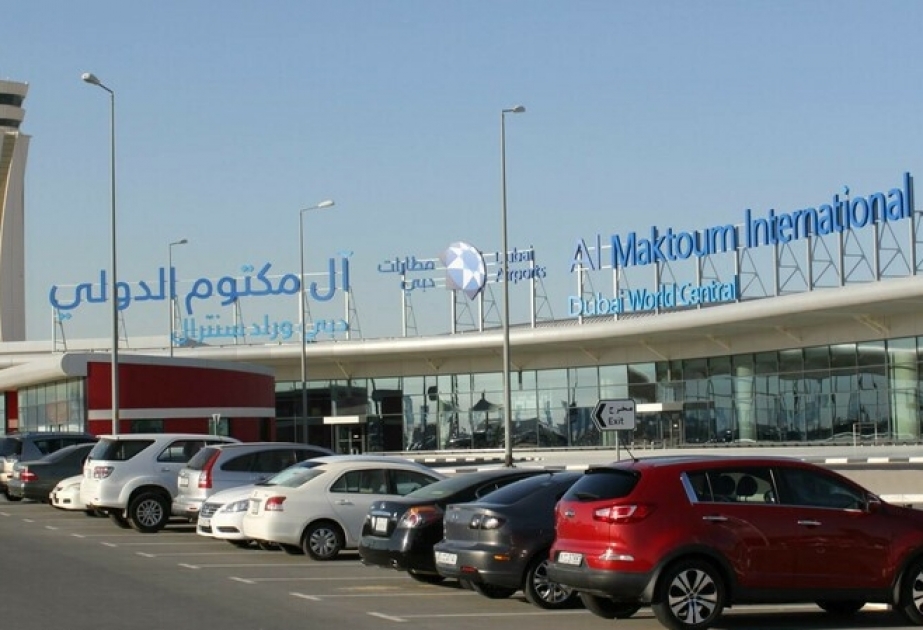 Вылет аэропорт аль мактум. Аэропорт Дубай. Аль-Мактум аэропорт. Аэропорт Шарджа Дубай. Самый большой аэропорт в России.
