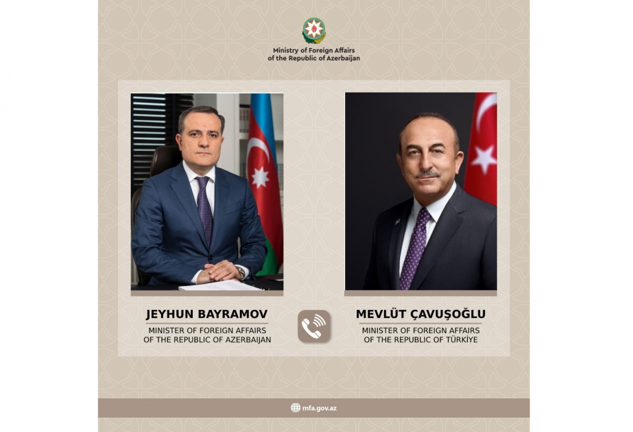Azerbaijani, Turkish FMs hold phone talk