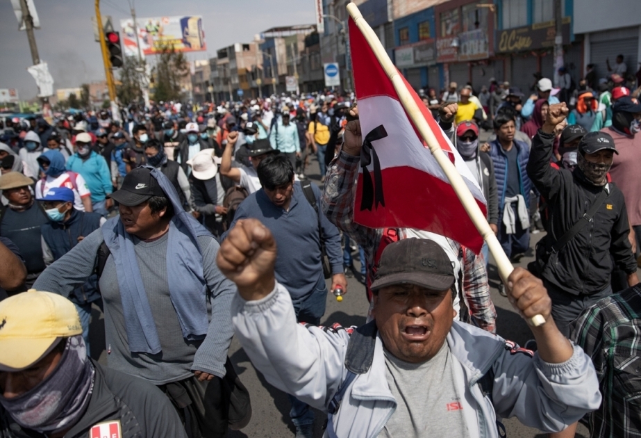 Peru anti-government protests spread, with clashes in Cusco