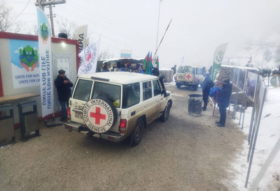 Автомобили МККК вернулись в Ханкенди