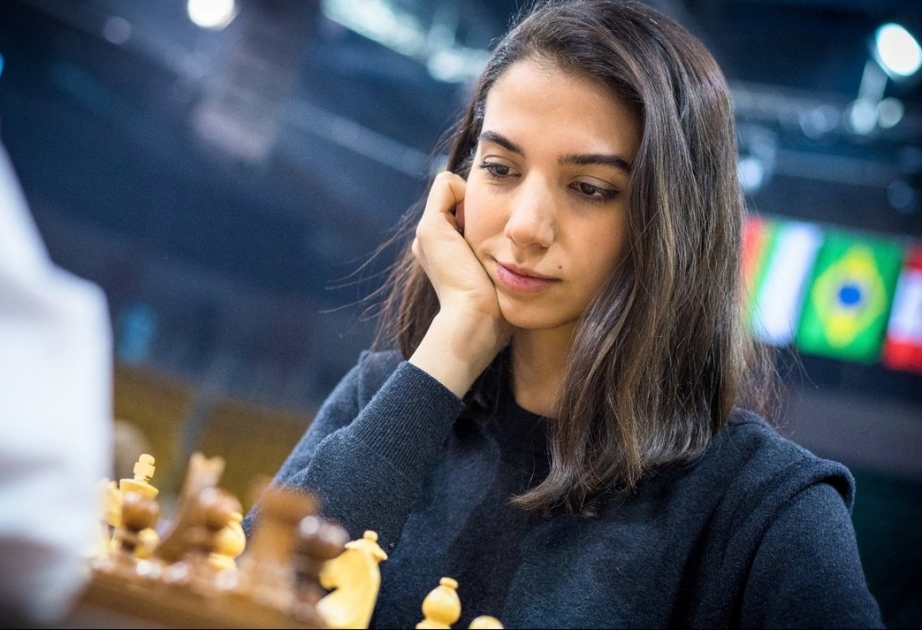 Иранской шахматистке угрожали после чемпионата мира. Она сняла хиджаб и ушла из своей сборной