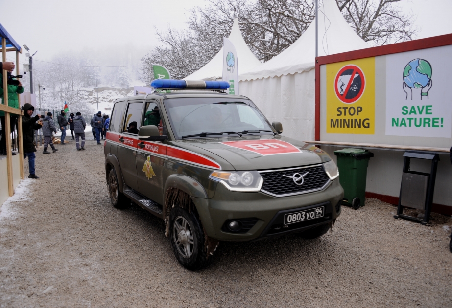 Обеспечен проезд по территории проведения акции еще одного автомобиля миротворцев