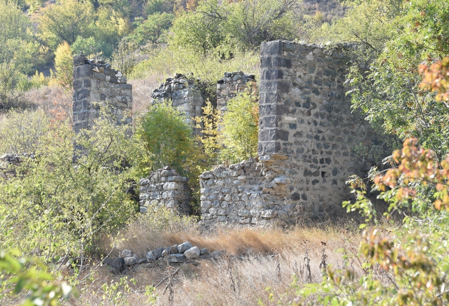 Село Гасымбинеси Кяльбаджарского района  ФОТО