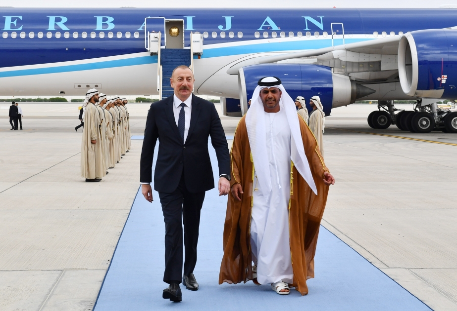 Präsident Ilham Aliyev zu Arbeitsbesuch in VAE VIDEO