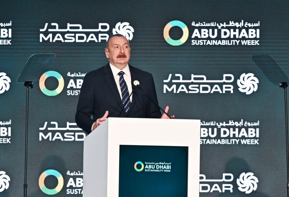 Президент Ильхам Алиев: Объединенные Арабские Эмираты превратились в одну из самых стабильных и развитых стран мира