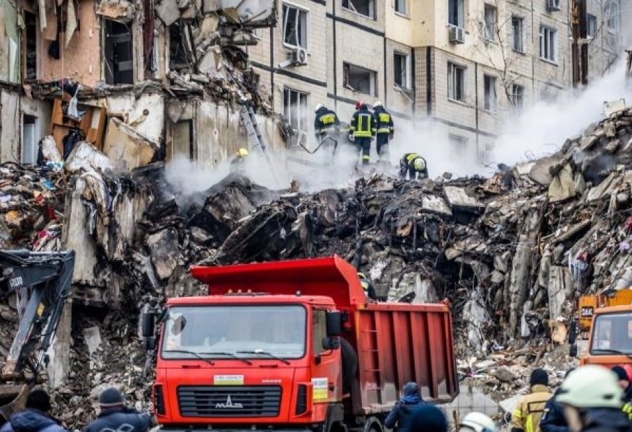 Dneprdə yaşayış binasına raket hücumu nəticəsində ölənlərin sayı 40-a çatıb VİDEO