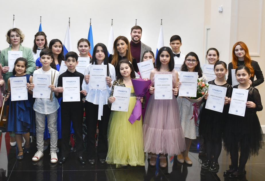 Bakıdakı Rus Evində “Qış fantaziyası”