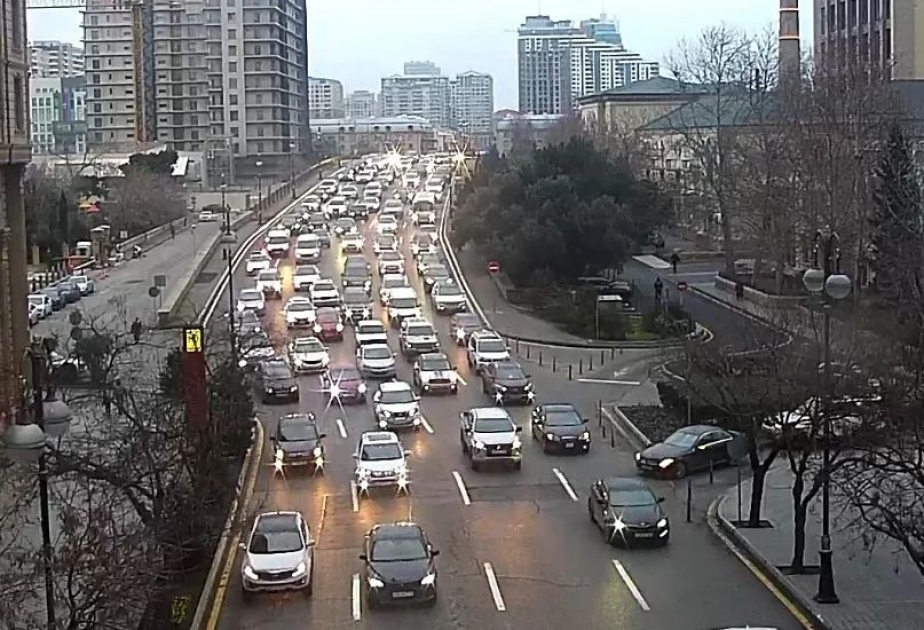 Hazırda paytaxtımızda sıxlıq müşahidə edilən yollar - SİYAHI