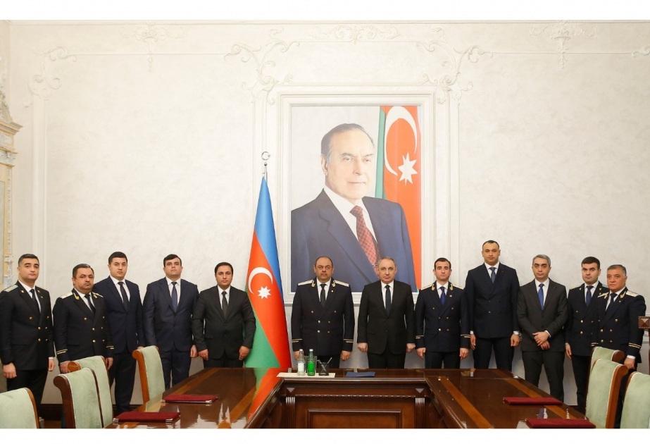 Baş prokuror hakim vəzifəsinə təyin edilmiş prokurorluq işçiləri ilə görüşüb