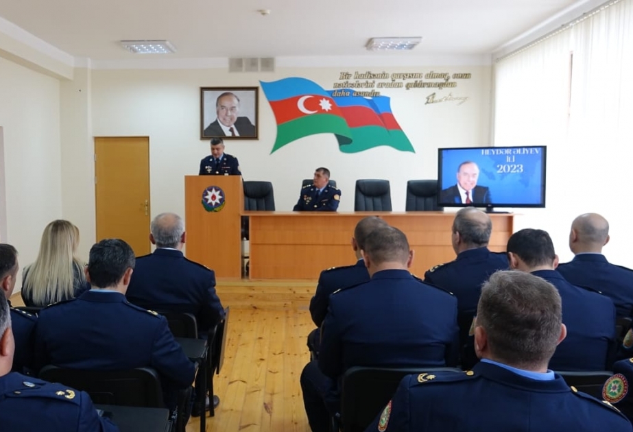 Ulu Öndər milli zabit kadrlarının hazırlanması üçün misilsiz xidmətlər göstərib