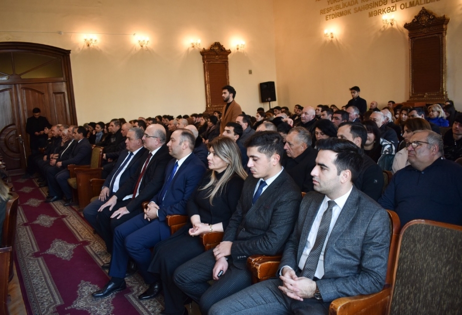 Gəncədə 20 Yanvar şəhidlərinin xatirəsi anılıb