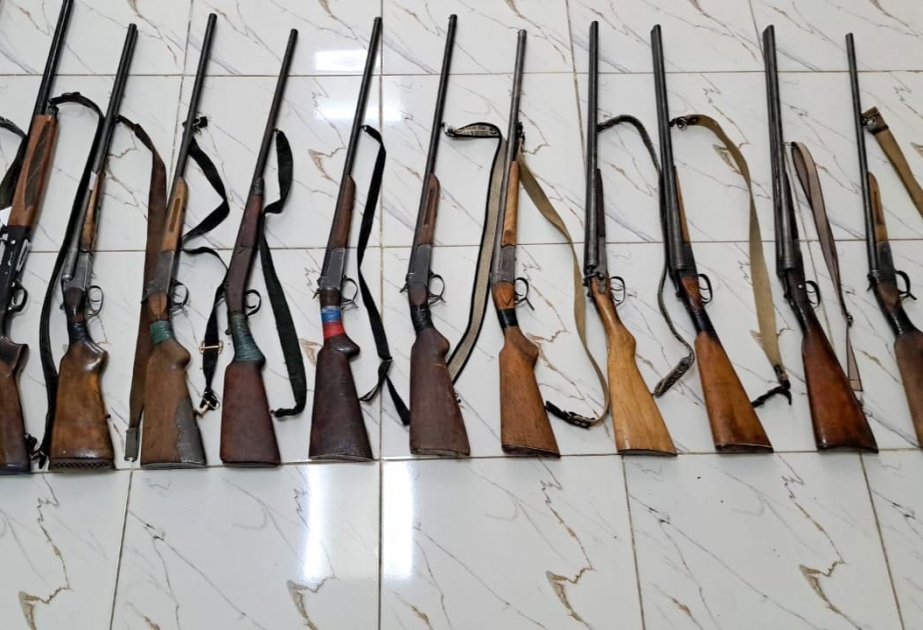 Astara sakinlərində qanunsuz saxlanılan silahlar aşkarlanıb