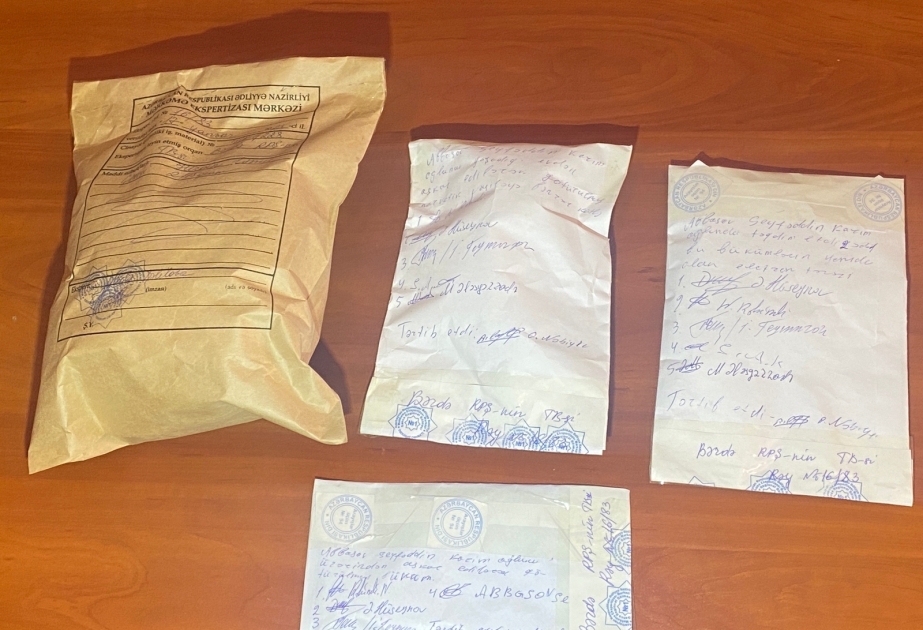 Bərdə sakinindən 2 kiloqram 400 qrama yaxın heroin aşkar edilərək götürülüb
