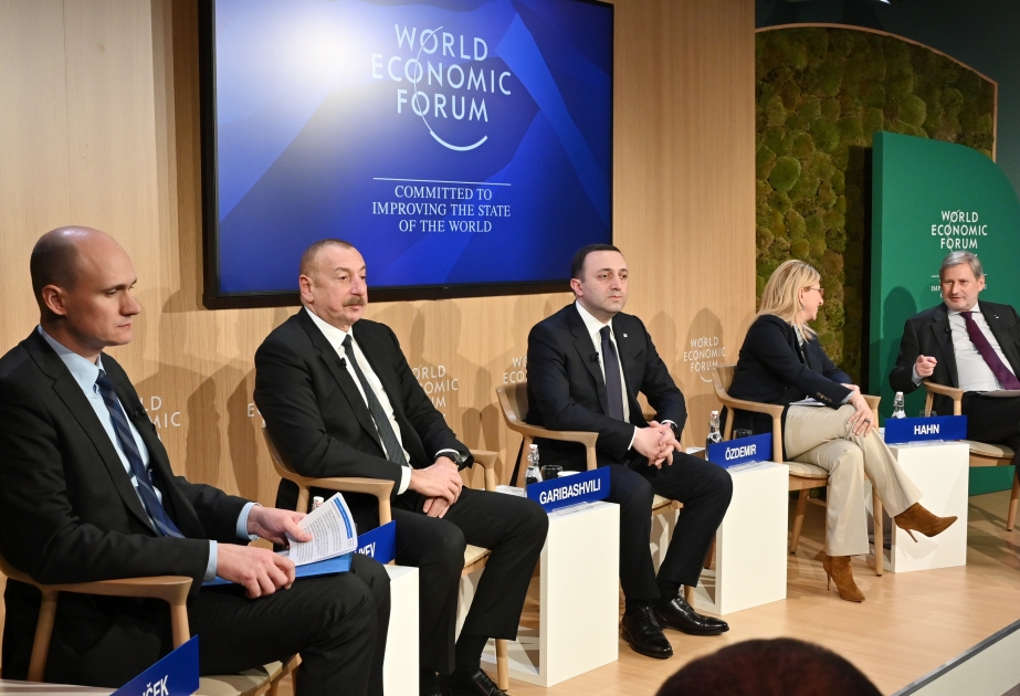 Mandatario azerbaiyano: “La capacidad de nuestro puerto marítimo se ampliará hasta 25 millones de toneladas”