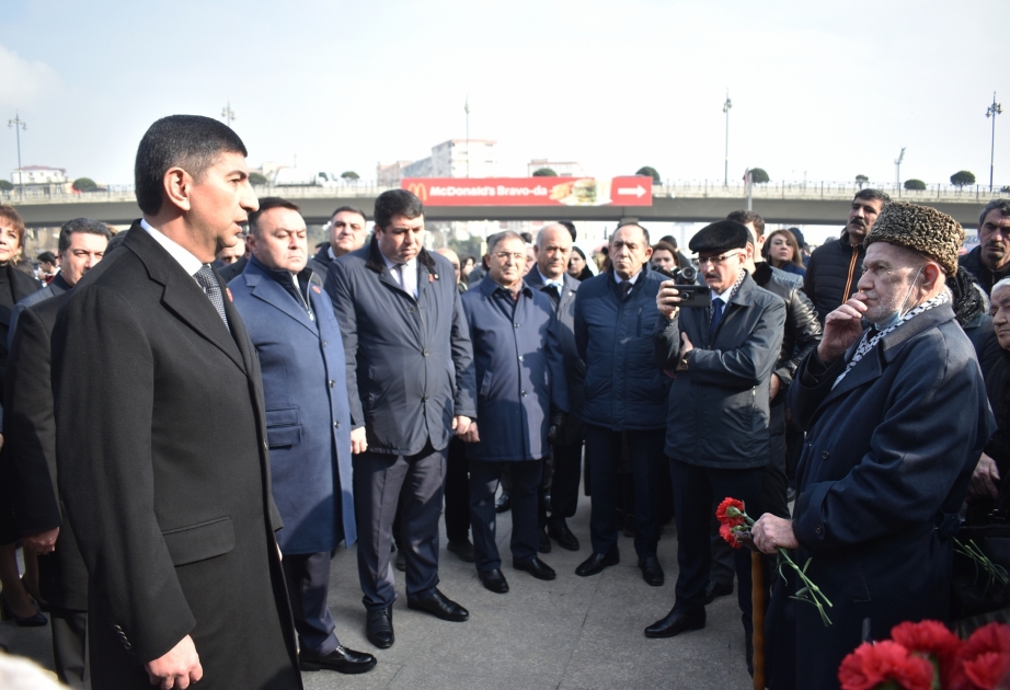 Paytaxtın “20 Yanvar” meydanında anım tədbiri
