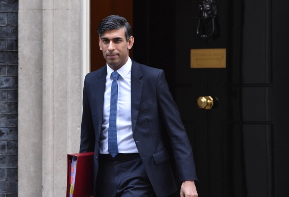 Britaniyanın Baş naziri təhlükəsizlik kəməri taxmadığına görə cərimələnib