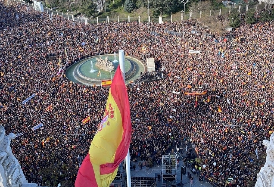 Thousands protest against Spanish govt in Madrid
