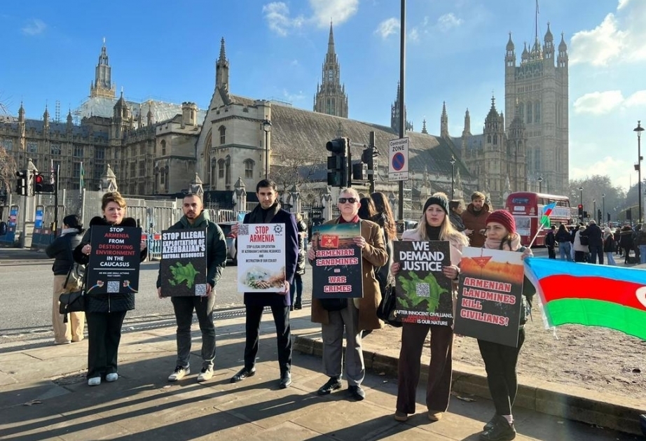 Azerbaijani diaspora representatives hold protest action outside British Parliament