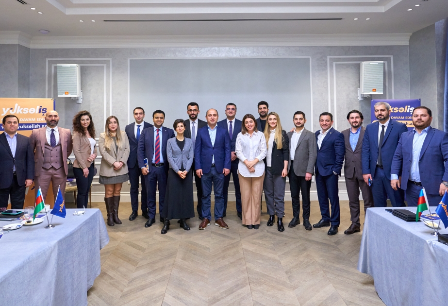 Elm və təhsil naziri ikinci “Yüksəliş” müsabiqəsi qaliblərinin təkliflərini dinləyib