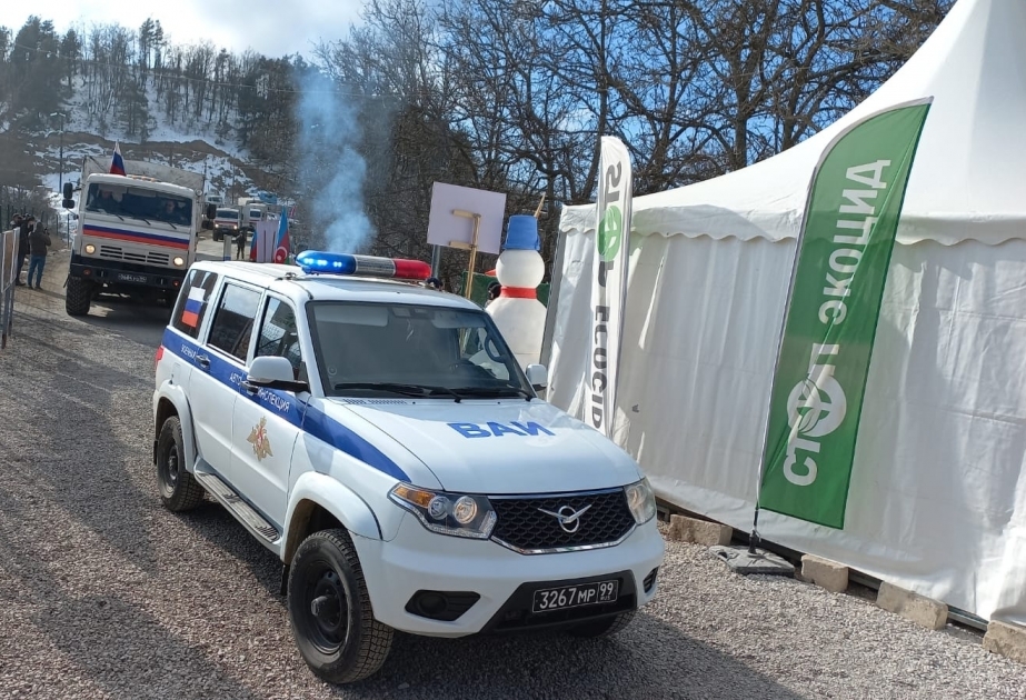 Russian peacekeepers’ vehicles passed through protest area without hindrance VIDEO