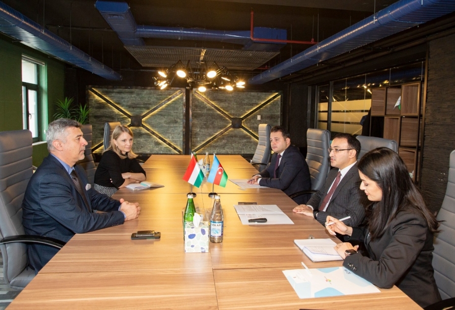 Macarıstan səfiri “ASAN xidmət”də