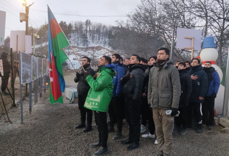 44-cü gün: Təbii sərvətlərimizin qanunsuz istismarına qarşı keçirilən dinc aksiya davam edir