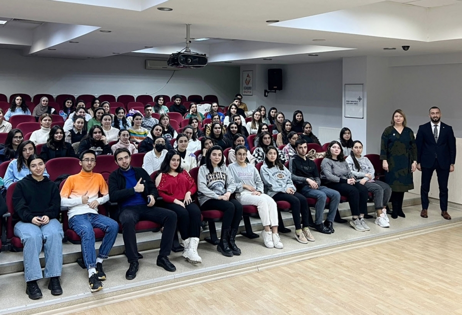 Tələbələr Beynəlxalq Astronavtika Konqresi barədə məlumatlandırılıb